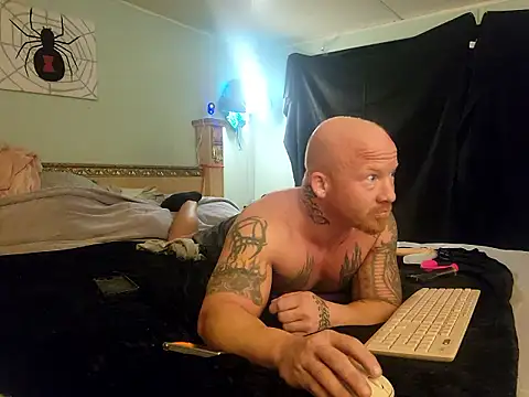 Snapshot of AntMeich6969 chatting on 10.13.25 AntMeich6969 online show from 10.13.25