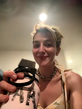 MrsSizzle online show from 10.21.25