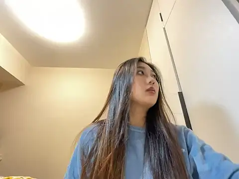 xena0501 online show from 12.04.25