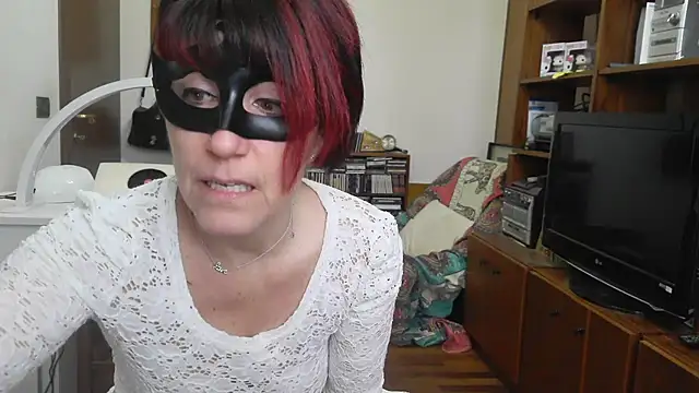 Snapshot of DragonflyExhib chatting on 03.02.26 DragonflyExhib online show from 03.02.26