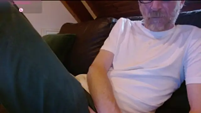 Snapshot of Vrenico-SC chatting on 05.31.26 Vrenico-SC online show from 05.31.26