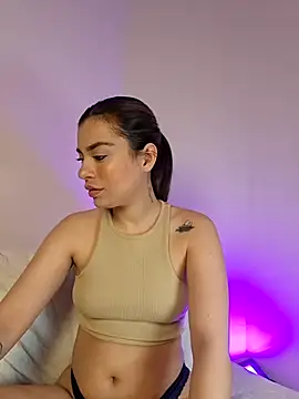 AmaiaSalvatore online show from 12.01.25