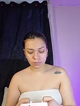 Snapshot of AmaiaSalvatore chatting on 05.21.26 AmaiaSalvatore online show from 05.21.26