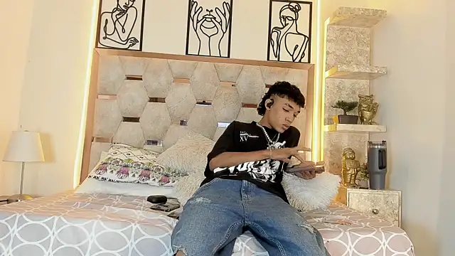 Lucass Blaze online show from 10.12.25