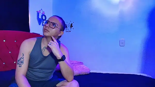 Snapshot of Husbands_Horny chatting on 02.20.26 Husbands Horny online show from 02.20.26