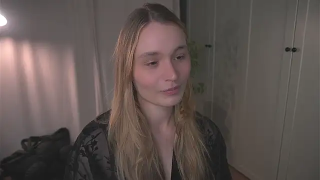 lisa schiele online show from 02.08.26