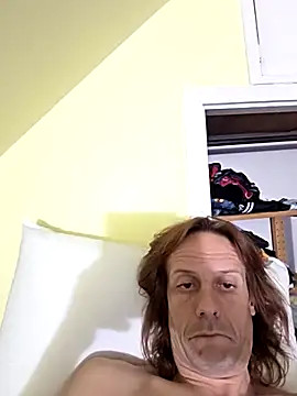 Danny19867 online show from 11.11.25