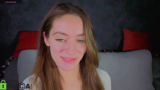 Agnes Wells online show from 11.28.25