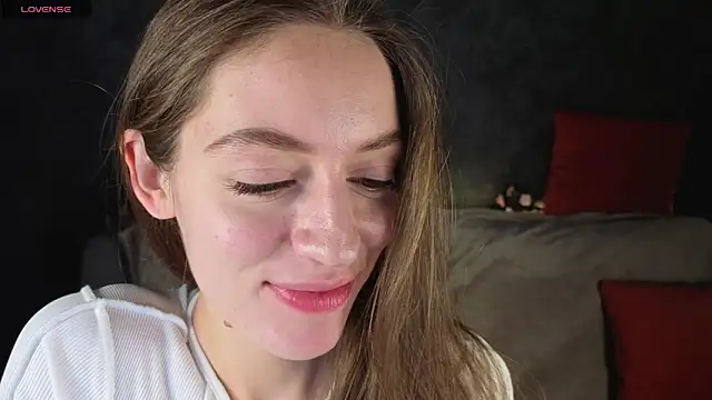 Agnes Wells online show from 12.19.25