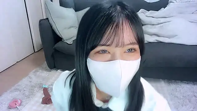 Snapshot of moemilk chatting on 10.11.25 moemilk online show from 10.11.25