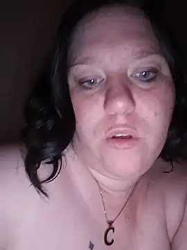 Feuchtekitty92xh online show from 10.25.25