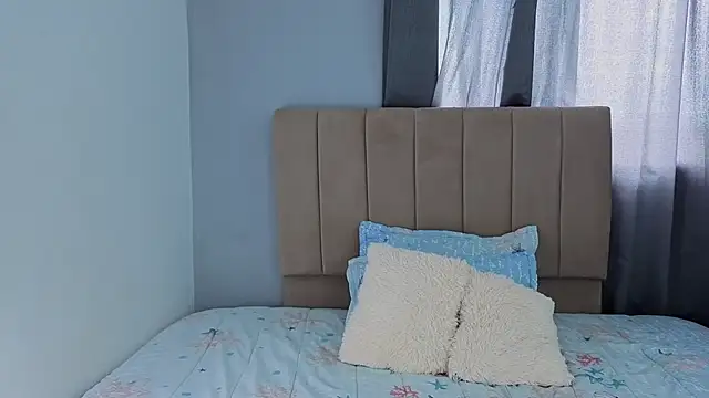 Penelophe01 online show from 04.01.26