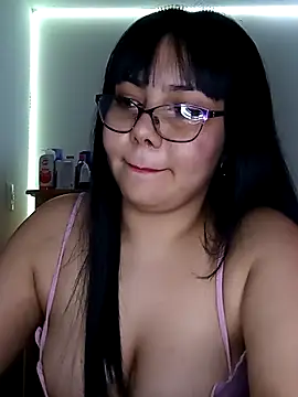 Snapshot of soo2303 chatting on 10.08.25 soo2303 online show from 10.08.25