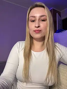 Snapshot of KassandraTress chatting on 05.21.26 KassandraTress online show from 05.21.26