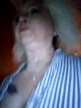 Snapshot of SquirtMilf00 chatting on 03.07.25 SquirtMilf00 online show from 03.07.25