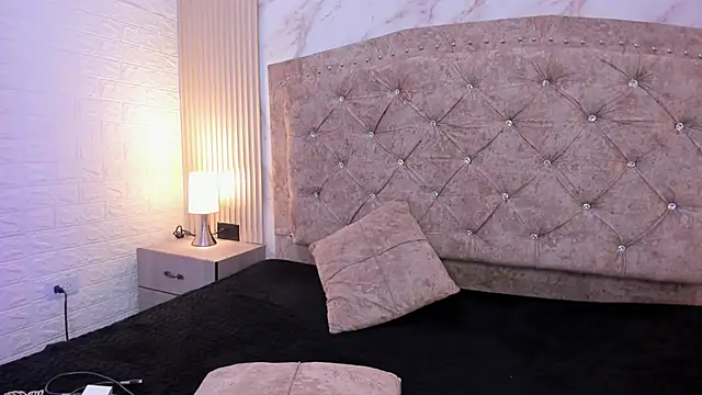 Snapshot of AnastasiaColeman chatting on 09.18.25 AnastasiaColeman online show from 09.18.25