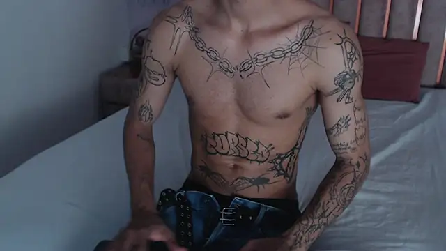 Enzo Hunter online show from 09.22.25