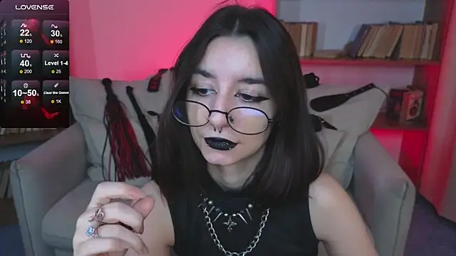 Snapshot of Mistress__Marcelline chatting on 09.14.25 Mistress Marcelline online show from 09.14.25