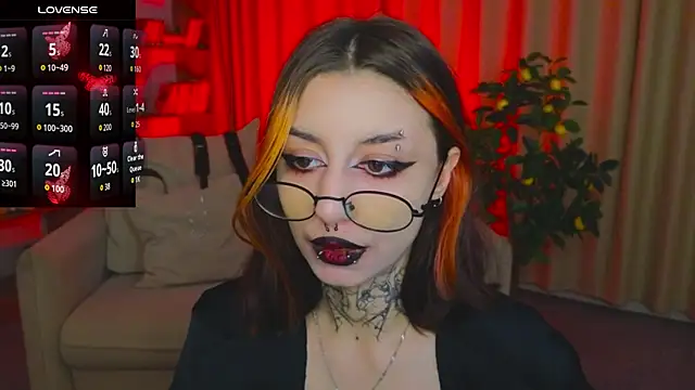 Snapshot of Mistress__Marcelline chatting on 04.21.26 Mistress Marcelline online show from 04.21.26