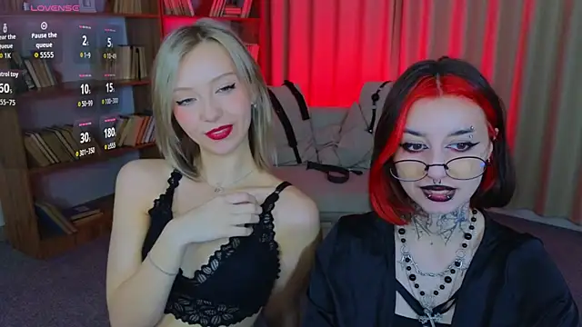 Snapshot of Mistress__Marcelline chatting on 05.11.26 Mistress Marcelline online show from 05.11.26