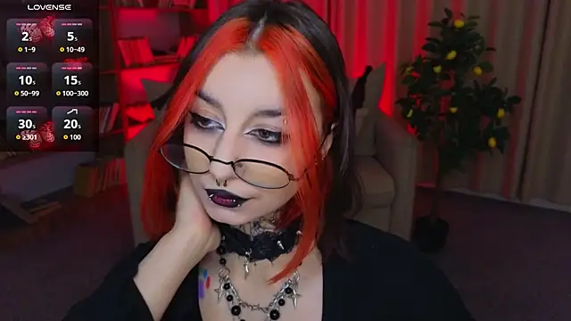 Snapshot of Mistress__Marcelline chatting on 05.27.26 Mistress Marcelline online show from 05.27.26