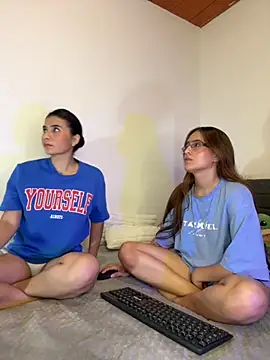 roxanne 03 online show from 10.22.25