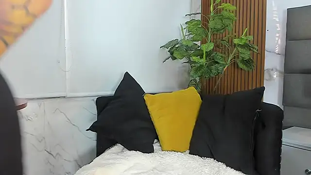 Snapshot of AnastasiaBelov chatting on 04.22.26 AnastasiaBelov online show from 04.22.26