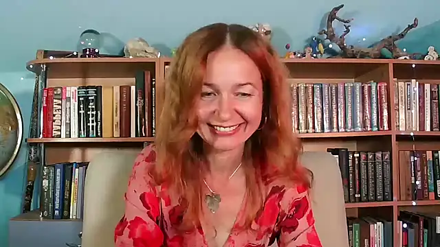 Snapshot of Foxilady357 chatting on 09.08.25 Foxilady357 online show from 09.08.25