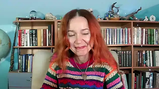 Snapshot of Foxilady357 chatting on 12.05.25 Foxilady357 online show from 12.05.25