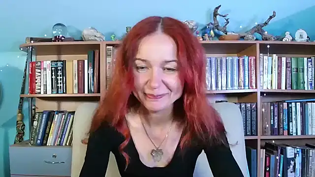 Snapshot of Foxilady357 chatting on 04.25.26 Foxilady357 online show from 04.25.26