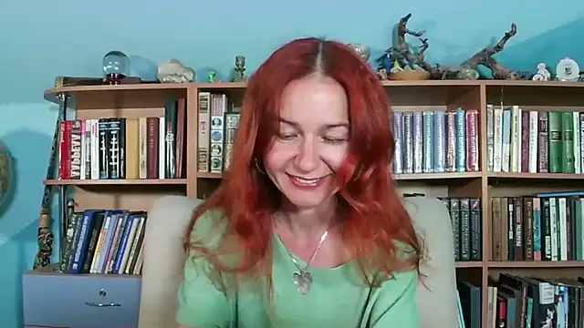 Snapshot of Foxilady357 chatting on 05.25.26 Foxilady357 online show from 05.25.26