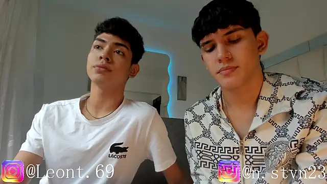 LoganTwink18 online show from 04.01.26