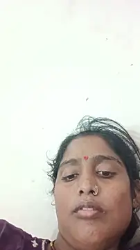 Snapshot of Guriya0076 chatting on 05.28.26 Guriya0076 online show from 05.28.26
