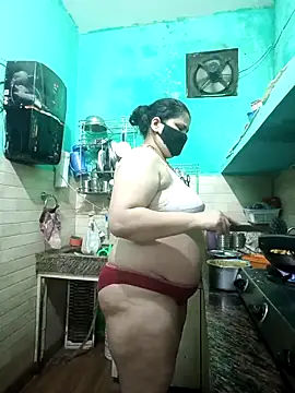 Kaja1919 online show from 10.03.25