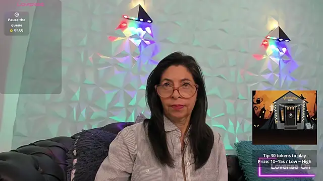 SabinaDeluxe cg online show from 10.23.25