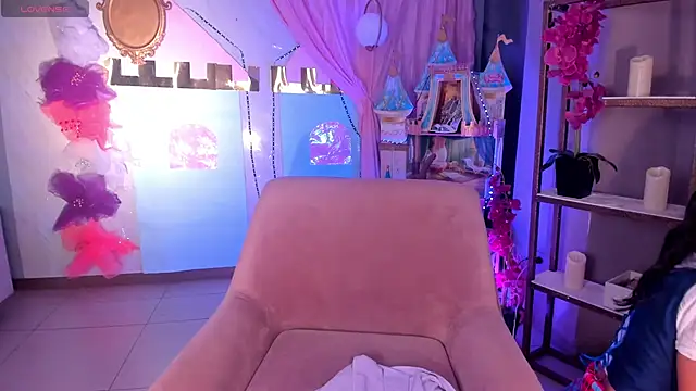 AmbarJames  online show from 10.30.25