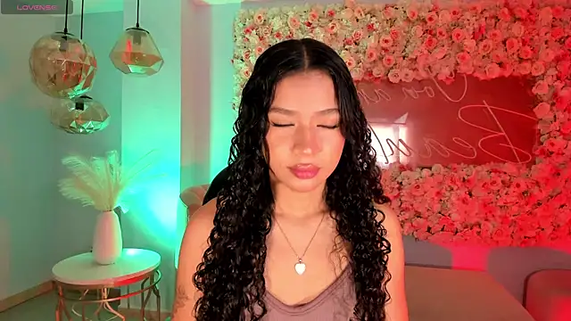 SophieHouston  online show from 09.30.25