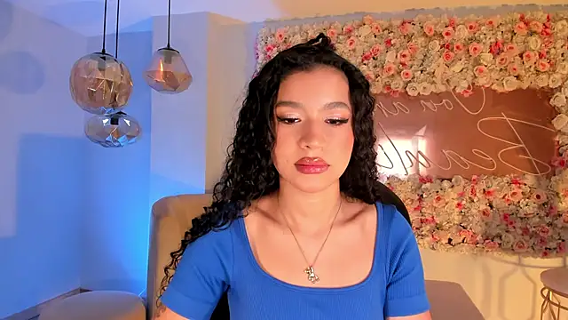 SophieHouston  online show from 10.02.25