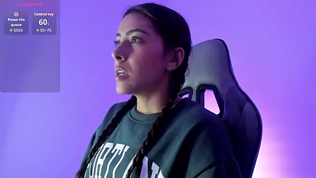 ValkaGrecco online show from 11.18.25