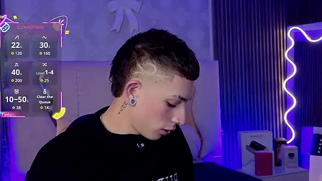 boyfox tay online show from 02.21.26