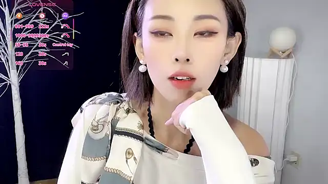 Snapshot of xiaoyue8888 chatting on 10.08.25 xiaoyue8888 online show from 10.08.25