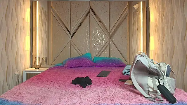 Hotcouple 222 online show from 02.25.26