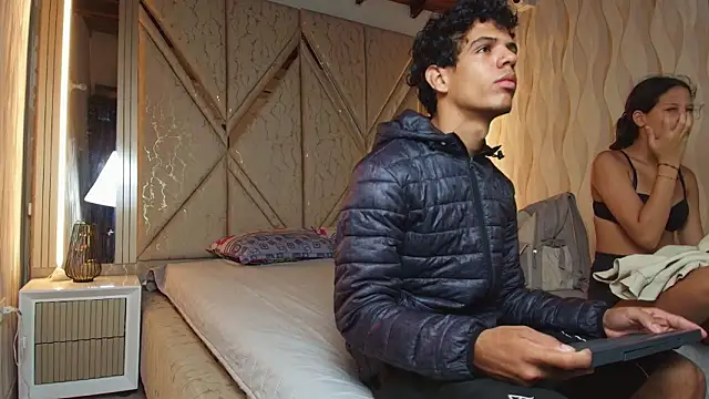 Hotcouple 222 online show from 03.20.26