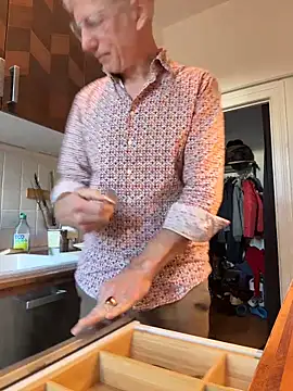 SexyLeon8 online show from 11.21.25