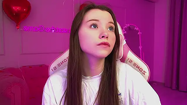 Snapshot of KeiraAsti chatting on 02.10.26 KeiraAsti online show from 02.10.26