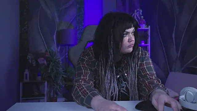 MaryHarrys online show from 03.25.26