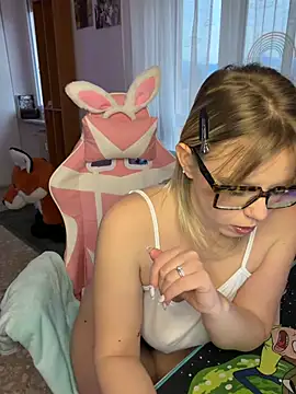 AdeleRoyal online show from 01.15.26