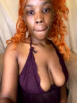 Snapshot of Caramel_Mellow chatting on 12.03.25 Caramel Mellow online show from 12.03.25