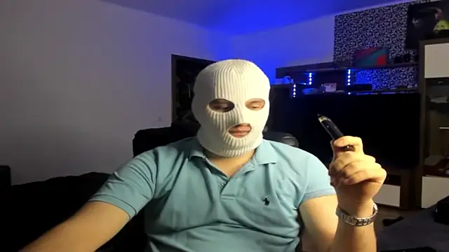 Snapshot of romiosabrino chatting on 12.17.25 romiosabrino online show from 12.17.25