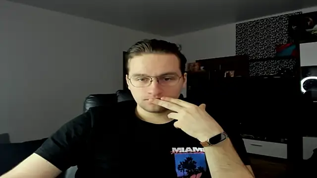 Snapshot of romiosabrino chatting on 01.09.26 romiosabrino online show from 01.09.26